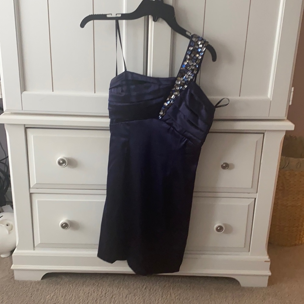 One shoulder dress